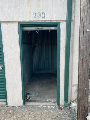 Storage Unit Cleanout In Killeen, TX (7)