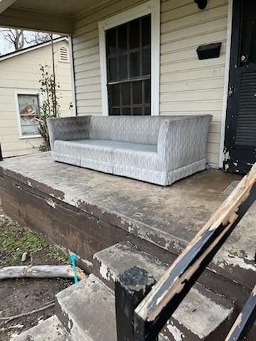 Furniture Removal in	Copperas Cove, TX (1)